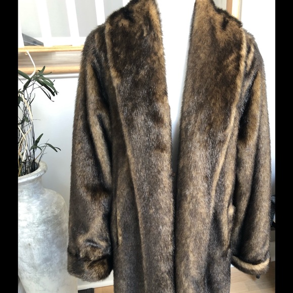 dennis basso Jackets & Blazers - Dennis Bassos Faux Fur Coat